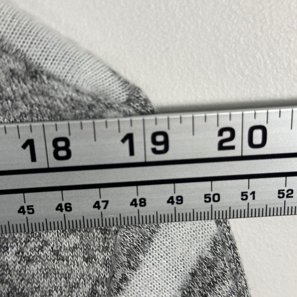 Free People Duster Cardigan Grey Stripes Womens Size Medium Good Cuddles Long - Picture 13 of 16